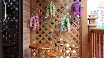 Exclusive Deluxe Room with Balcony | Camas extras/dobráveis (sobretaxa), Wi-Fi de cortesia