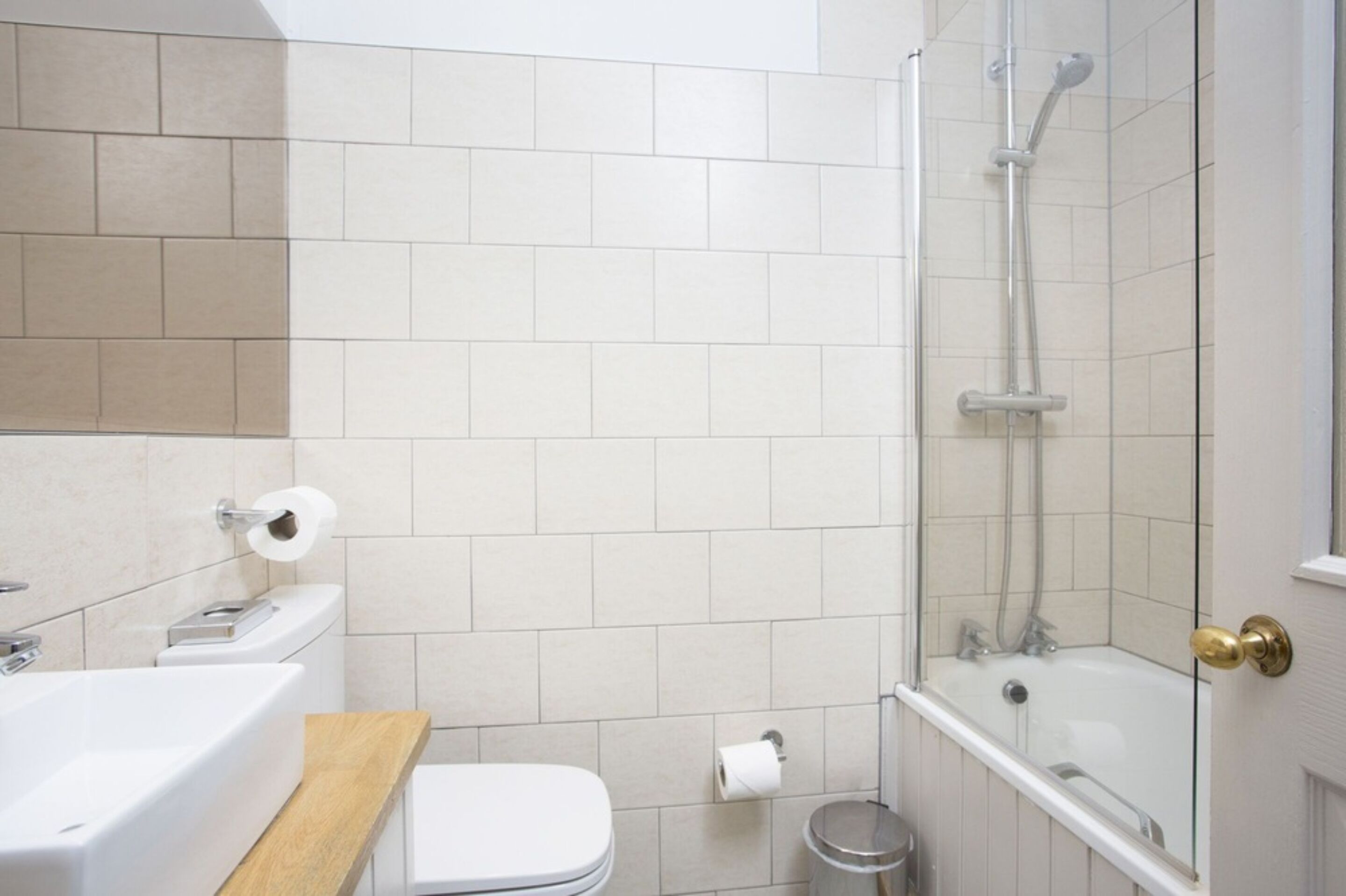 standard double room, 1 double bed, terrace | bathroom | combined shower/bathtub, free toiletries, towels