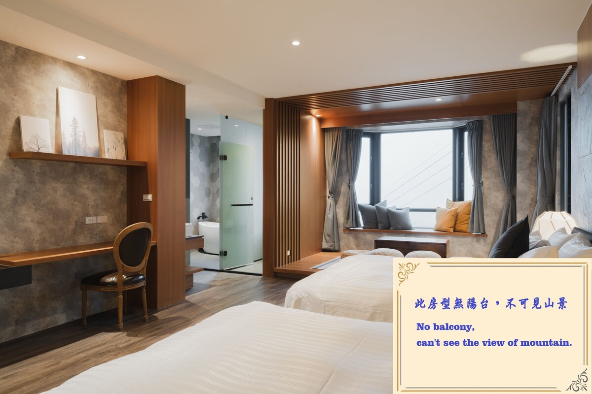 Cubrecamas, cortinas blackout, wifi gratis y ropa de cama 