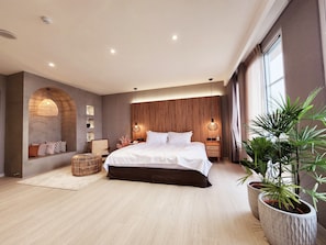 Panoramic Double Room, 1 King Bed | Down comforters, blackout drapes, free WiFi, bed sheets