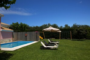 Luxe villa, 3 slaapkamers | Luxe beddengoed, een bureau, geluiddichte muren