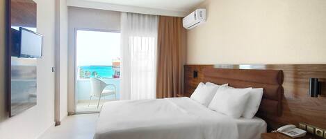 Luxe beddengoed, een bureau, een laptopwerkplek, babybedden (toeslag)