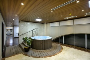 Aromatherapy, Swedish massages, Thai massages, body scrubs, massages - Grand Sultan Tea Resort & Golf (Kamalganj)