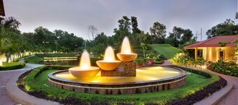 Grand Sultan Tea Resort & Golf