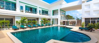 Khun Chaweng Resort
