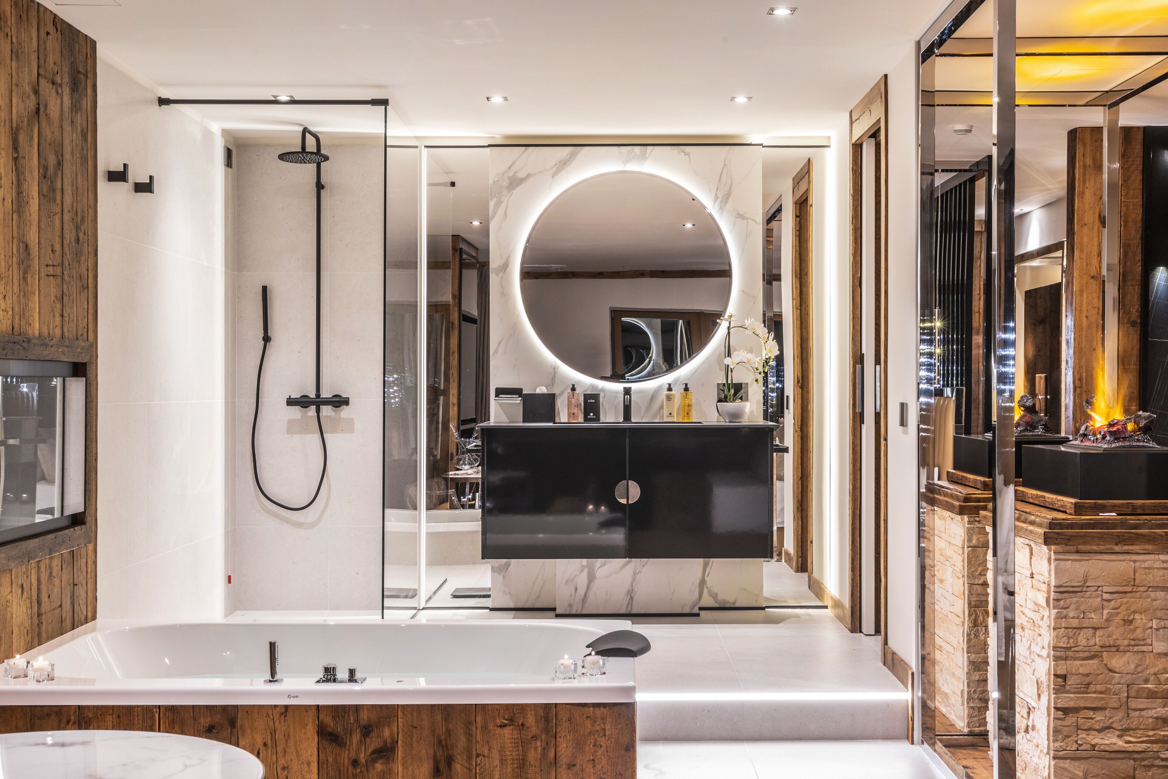 luxury room | bathroom | free toiletries, hair dryer, bathrobes, slippers