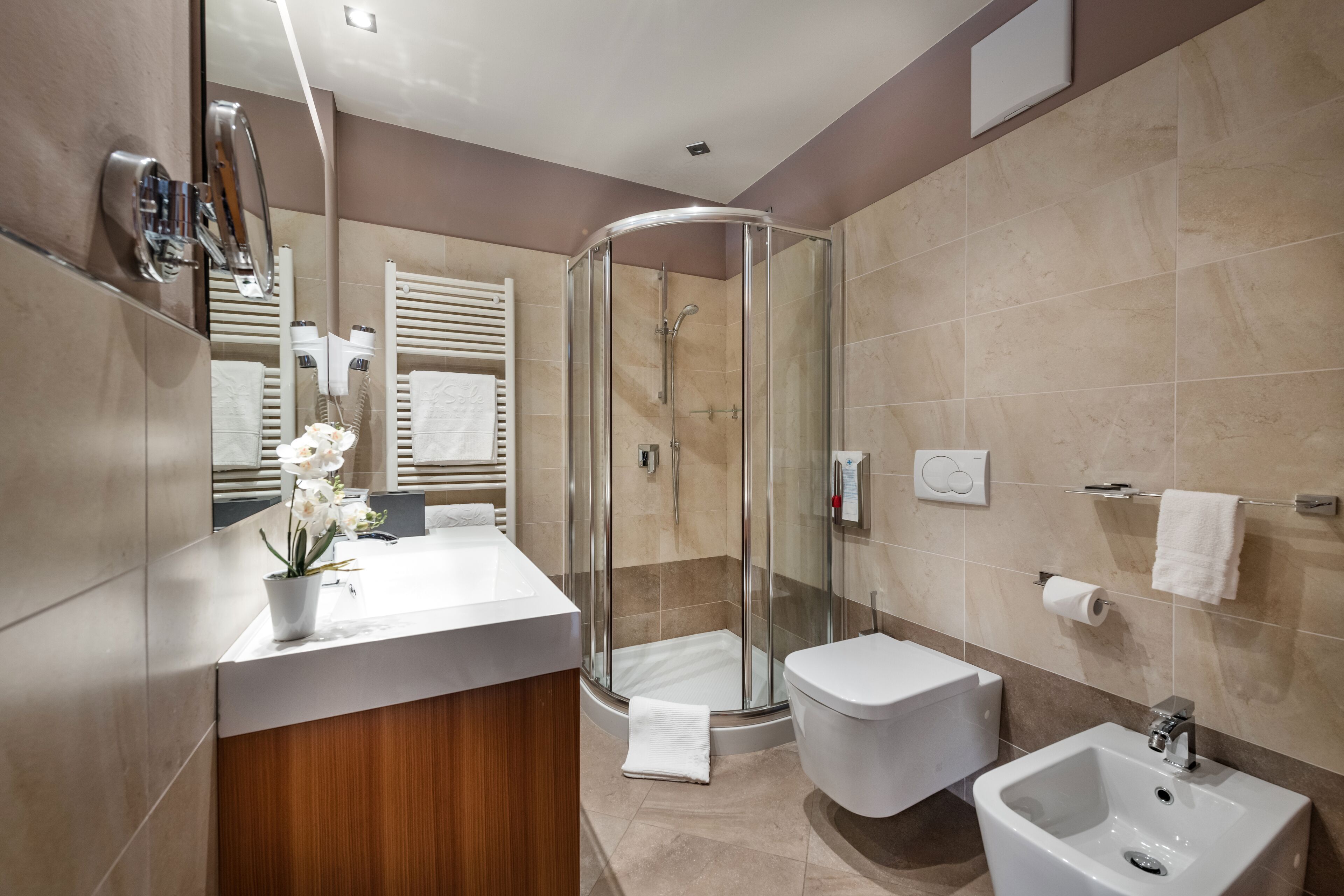 Bathroom | Free toiletries, hair dryer, bathrobes, slippers