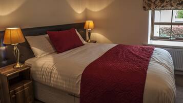 1 Schlafzimmer, individuell dekoriert, individuell eingerichtet