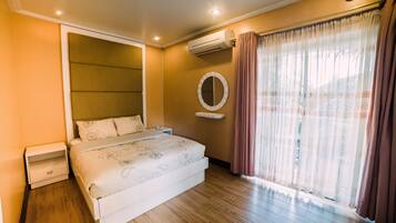 In-room safe, desk, blackout curtains, rollaway beds