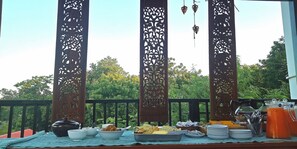 Free daily English breakfast - Bagan Nova Guest House (Nyaung-U)