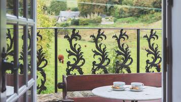 Luxury Double Room, 1 King Bed (Masons) | View from room