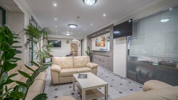 Siddeområde i lobbyen