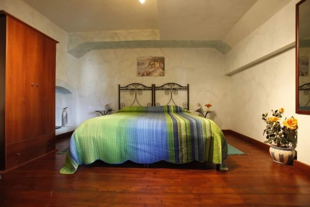 Habitación Confort doble, vistas al jardín | Wifi gratis