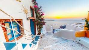 Helios Cave House, Sunset View, Private Outdoor Hot Tub (open Tuesday, Thursday, and Saturday) | Exterior