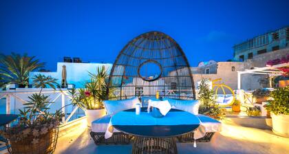 Santorini Paradise