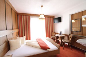 Comfort dubbelrum | Värdeförvaringsskåp på rummet, gratis barnsängar och gratis extrasängar