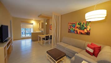 Zimmersafe, Schreibtisch, VerdunkelungsvorhÀnge, schallisolierte Zimmer