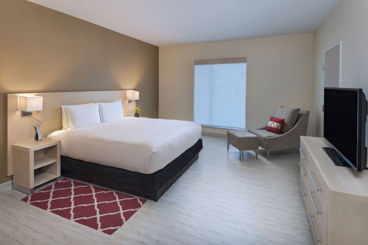 In-room safe, desk, blackout drapes, soundproofing