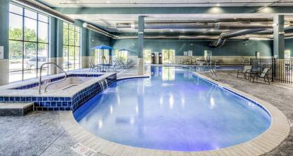 Holiday Inn Express & Suites Cleveland West - Westlake by IHG