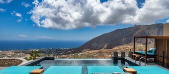 Skyfall Suites - Adults Only