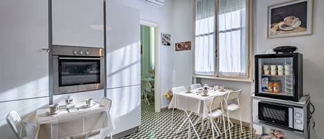 Ilmainen päivittäinen paikallinen aamiainen