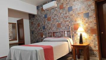 Economy Double Room, 1 Double Bed | Laptop workspace, iron/ironing board, free WiFi, bed sheets