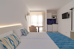 Studio, Garden View | Living area