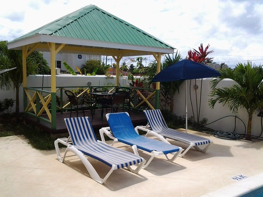 Family Apartment, 3 Bedrooms, Accessible, Pool View (Hibiscus) | Premium bedding, in-room safe, iron/ironing board, cribs (surcharge)