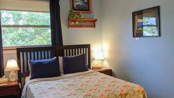 3 kamar tidur, setrika/meja setrika, Wi-Fi gratis, dan seprai linen