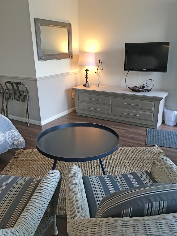 Summer's Inn of Ludington by null