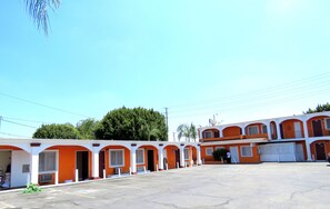 Interior - Central Inn Motel (Los Angeles)
