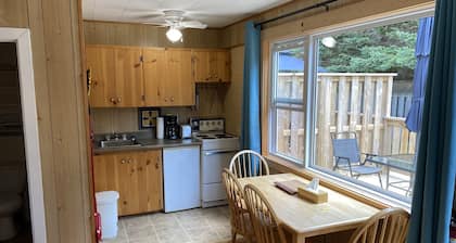 Parkside Cottages and Suites
