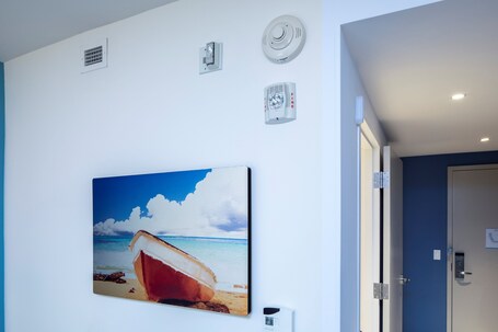Universal's Loews Sapphire Falls Resort - Image 47