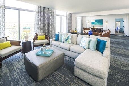 Universal's Loews Sapphire Falls Resort - Image 41