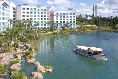 Universal's Loews Sapphire Falls Resort - Image 52