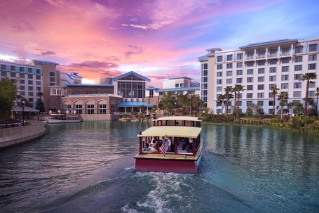 Universal's Loews Sapphire Falls Resort - Image 3
