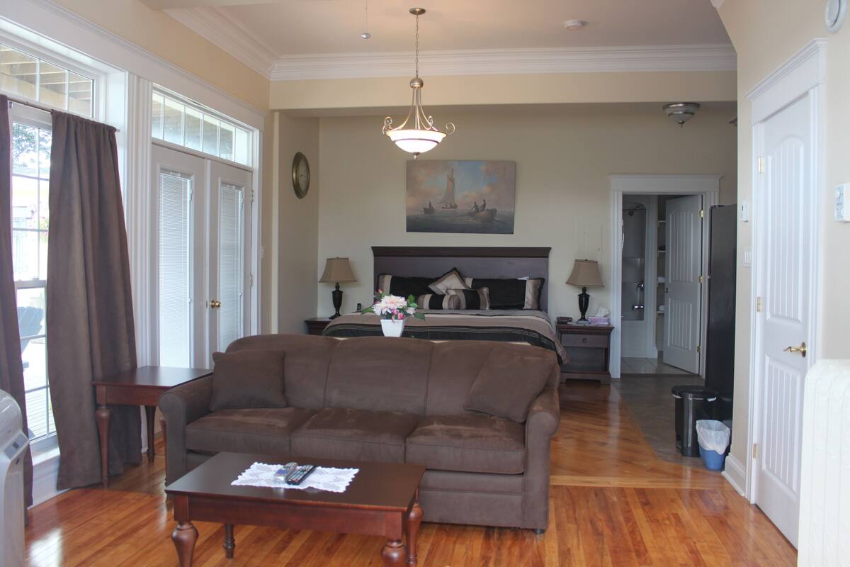 Executive-Suite | 1 Schlafzimmer, Pillowtop-Betten, Bügeleisen/Bügelbrett