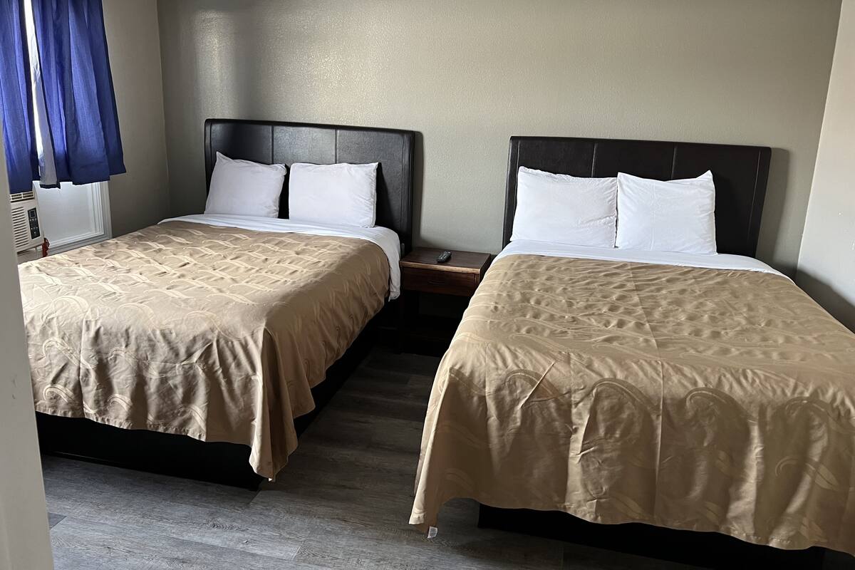 Standard Room, 2 Queen Beds