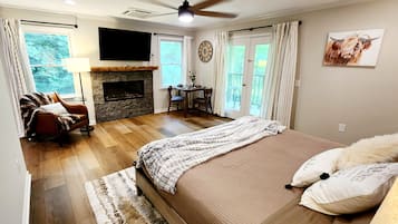 Premium Room, 1 King Bed, Fireplace | Individually decorated, individually furnished, laptop workspace