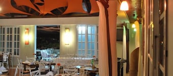 Hotel Rey