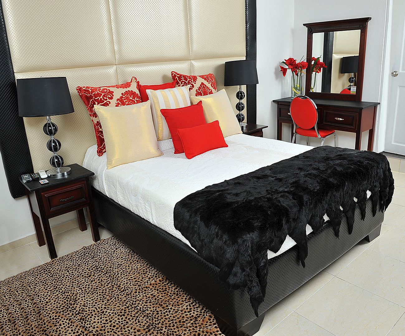 Junior Room | Premium bedding, in-room safe, individually decorated