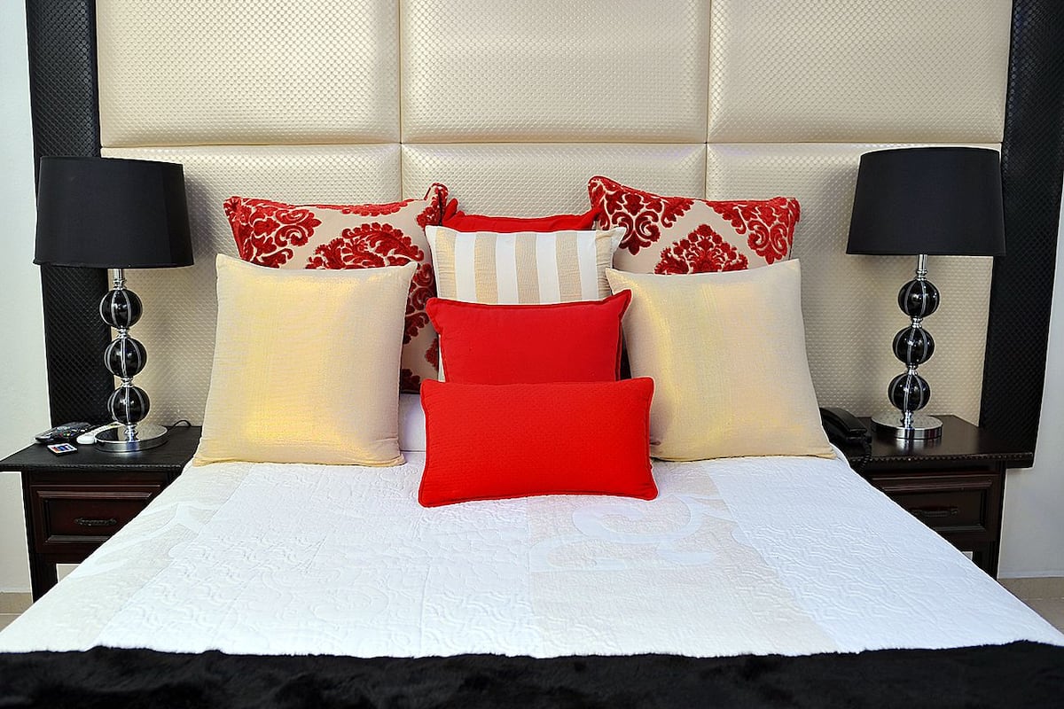 Junior Room | Premium bedding, in-room safe, individually decorated
