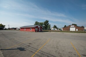 Bãi đậu xe tự phục vụ miễn phí 