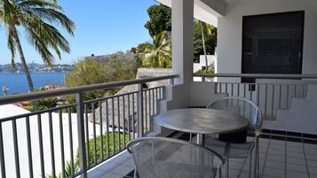 Vila, beberapa kamar, pemandangan samudra (Villa Ocean View, 7 Rooms) | Balkon