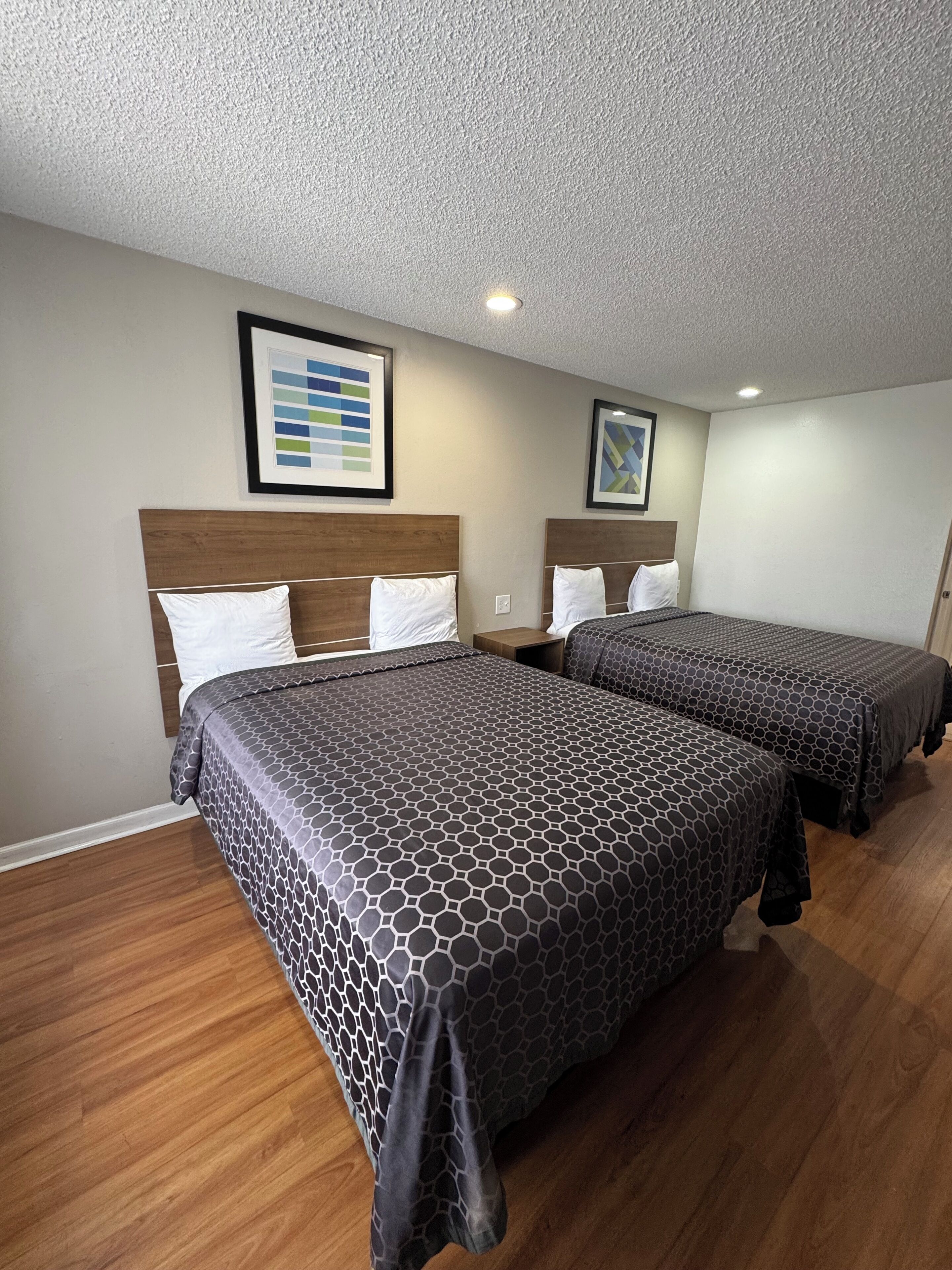 Photo - National Inn Garden Grove