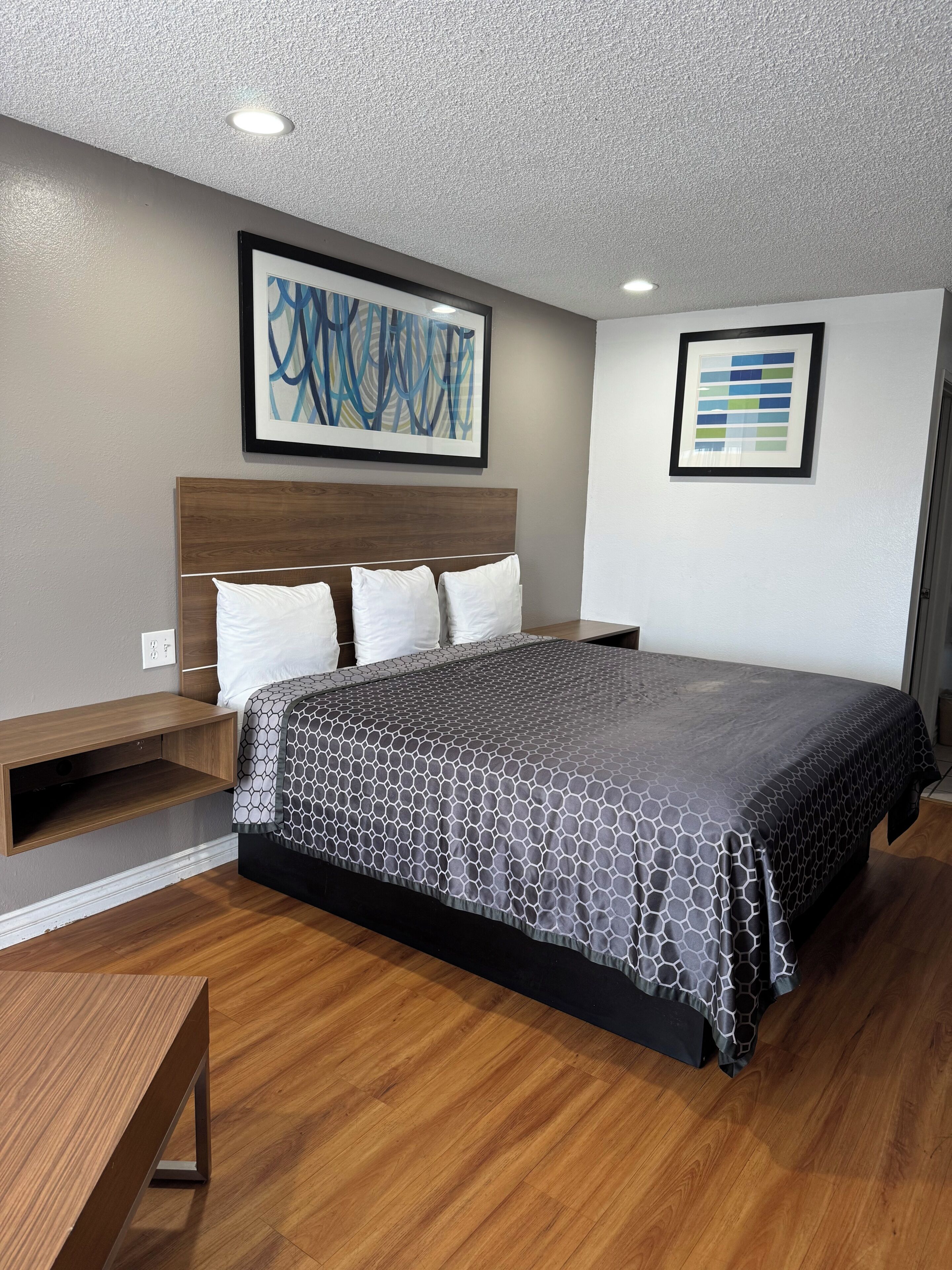 Foto - National Inn Garden Grove
