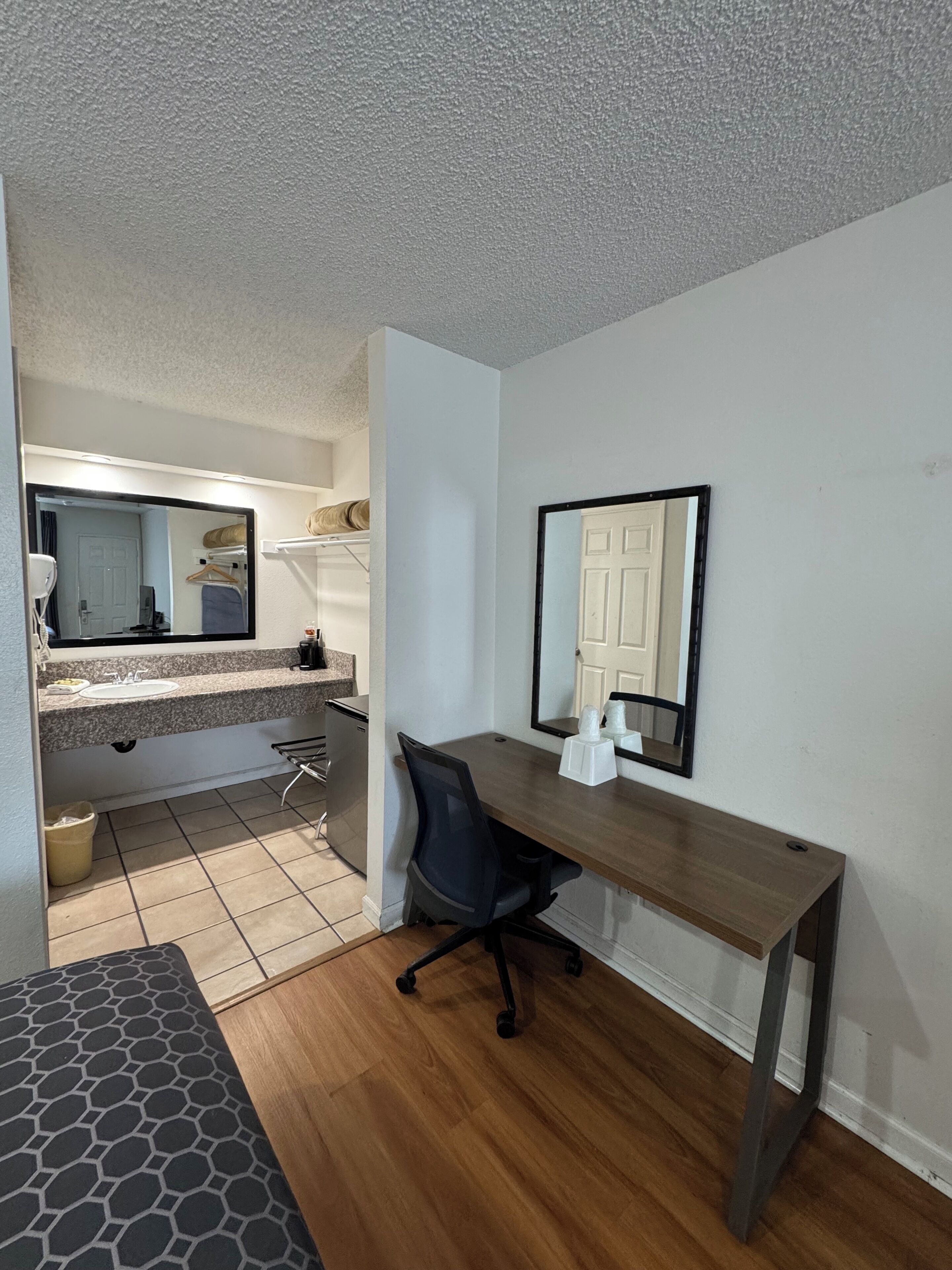 Standard Room, 2 Queen Beds, Non Smoking | Bathroom | Combined shower/tub, deep soaking tub, hair dryer, towels