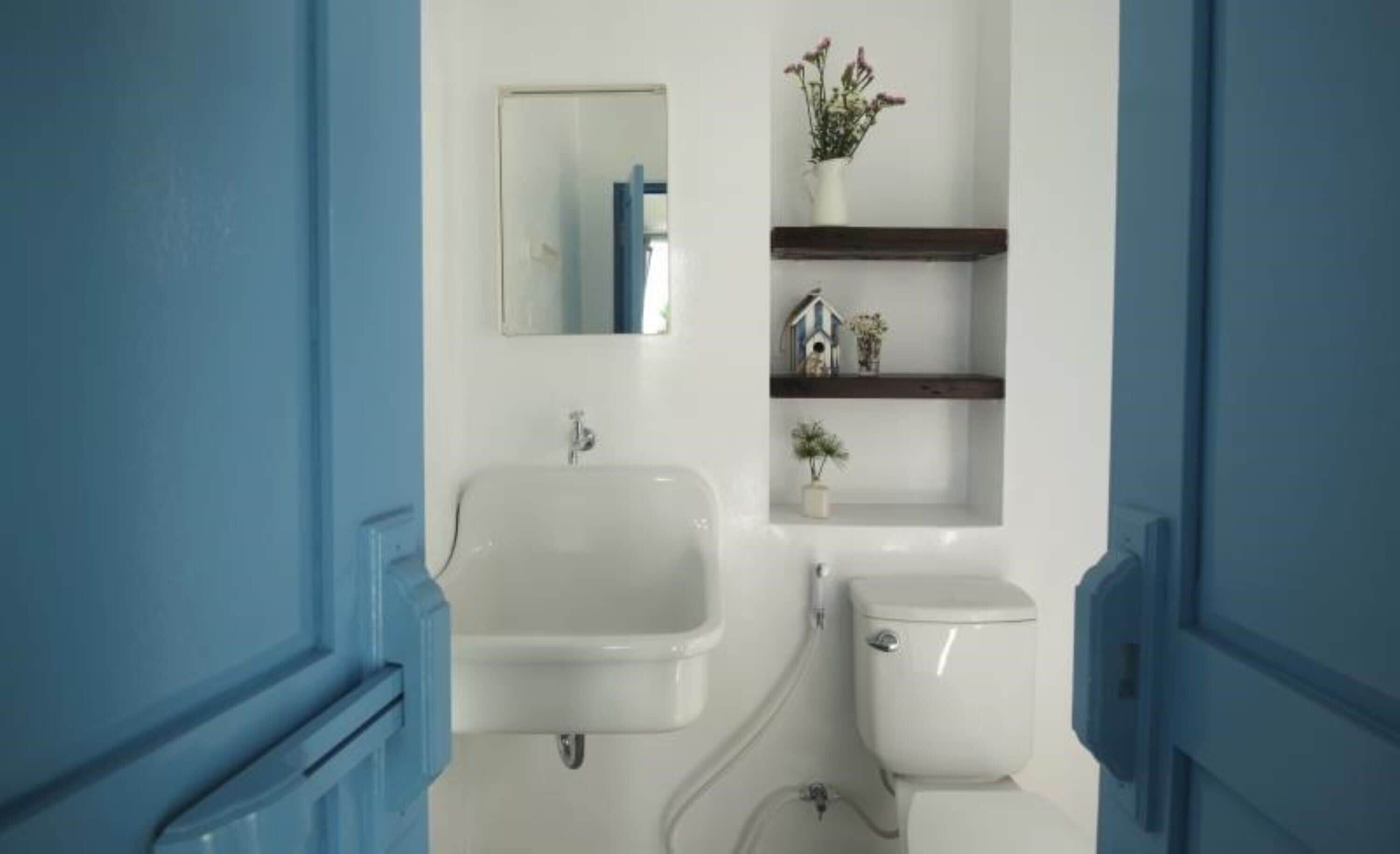 triple room (air condition) | bathroom | shower, free toiletries, towels