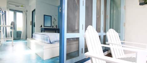 In-room safe, desk, free WiFi, bed sheets