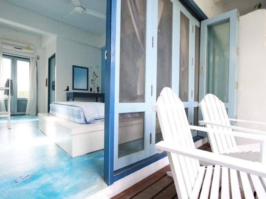 Coffres-forts dans les chambres, bureau, Wi-Fi gratuit, draps fournis